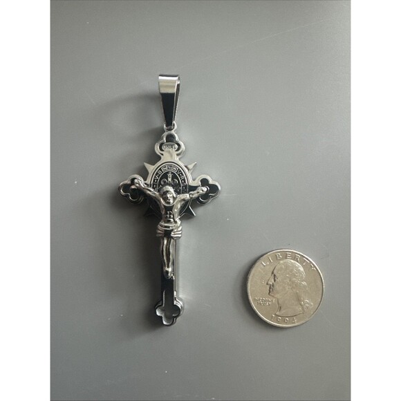 Stainless Steel Saint St. Benedict Crucifix Cross Pendants Necklace INRI Chain - Picture 3 of 6